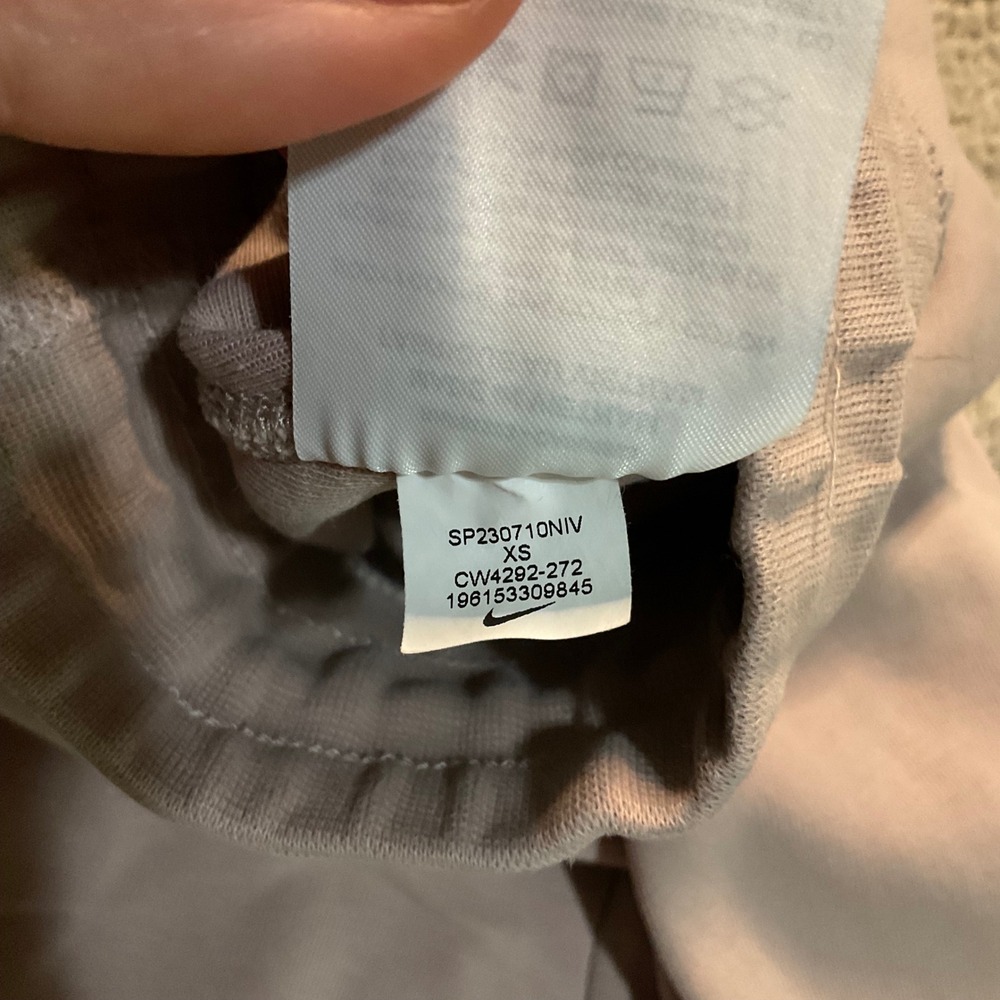 Nike Jogger Size XS Womens Fleece CW4292 Tan Cotton Blend Athleisure Cozy - Picture 5 of 9